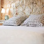 Unique Διβαράτα